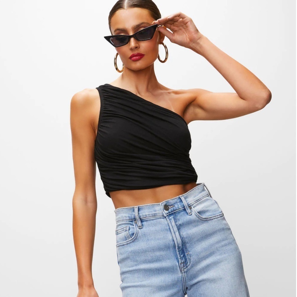 Vici One-Shoulder Black Ruched Crop Top